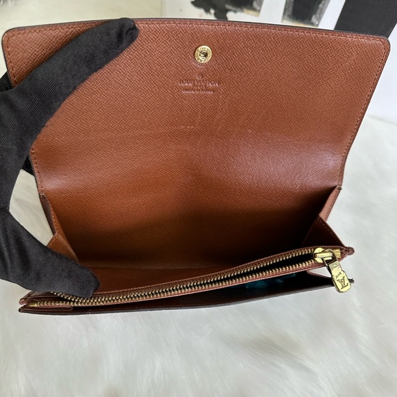 Stunning wallet - Picture 12 of 16